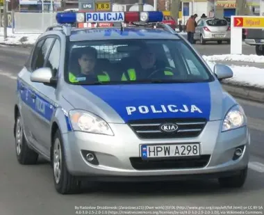 Pies zamiast prezentu - policyjny pokaz w Kamieniu