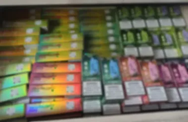 W Chełmie nastolatek ukrył setki e-papierosów i marihuanę